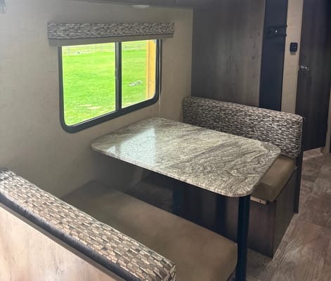 Country Side KZ Escape E231BH Travel Trailer