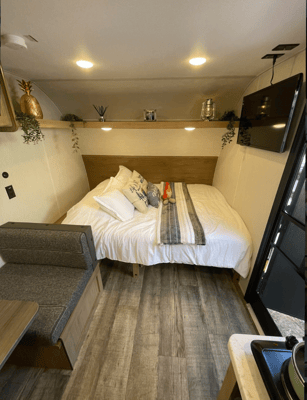 ***Brand New*** 2024 Forest River Wolf Den Light Weight Travel Trailer