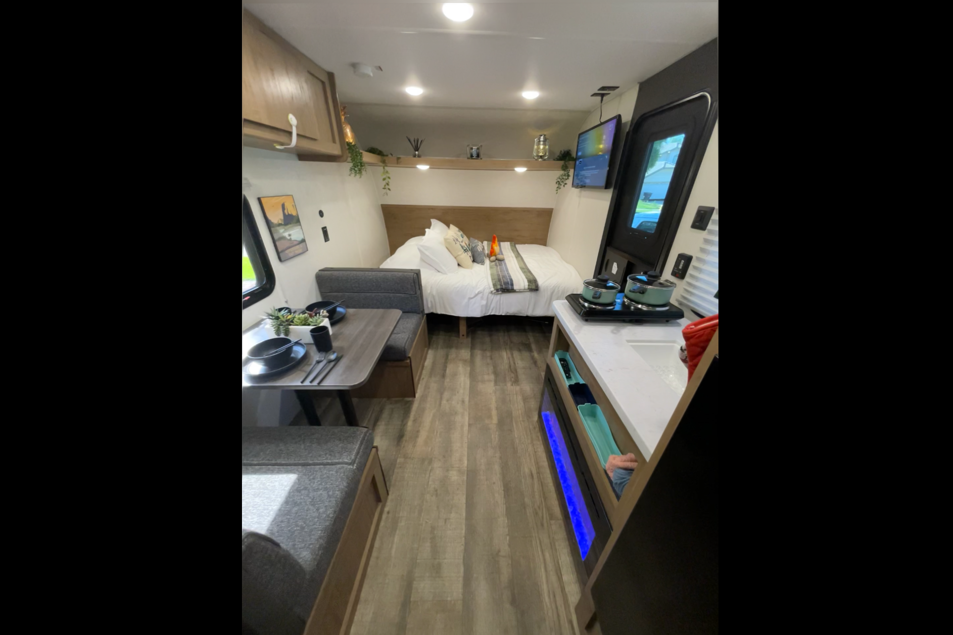 ***Brand New*** 2024 Forest River Wolf Den Light Weight Travel Trailer