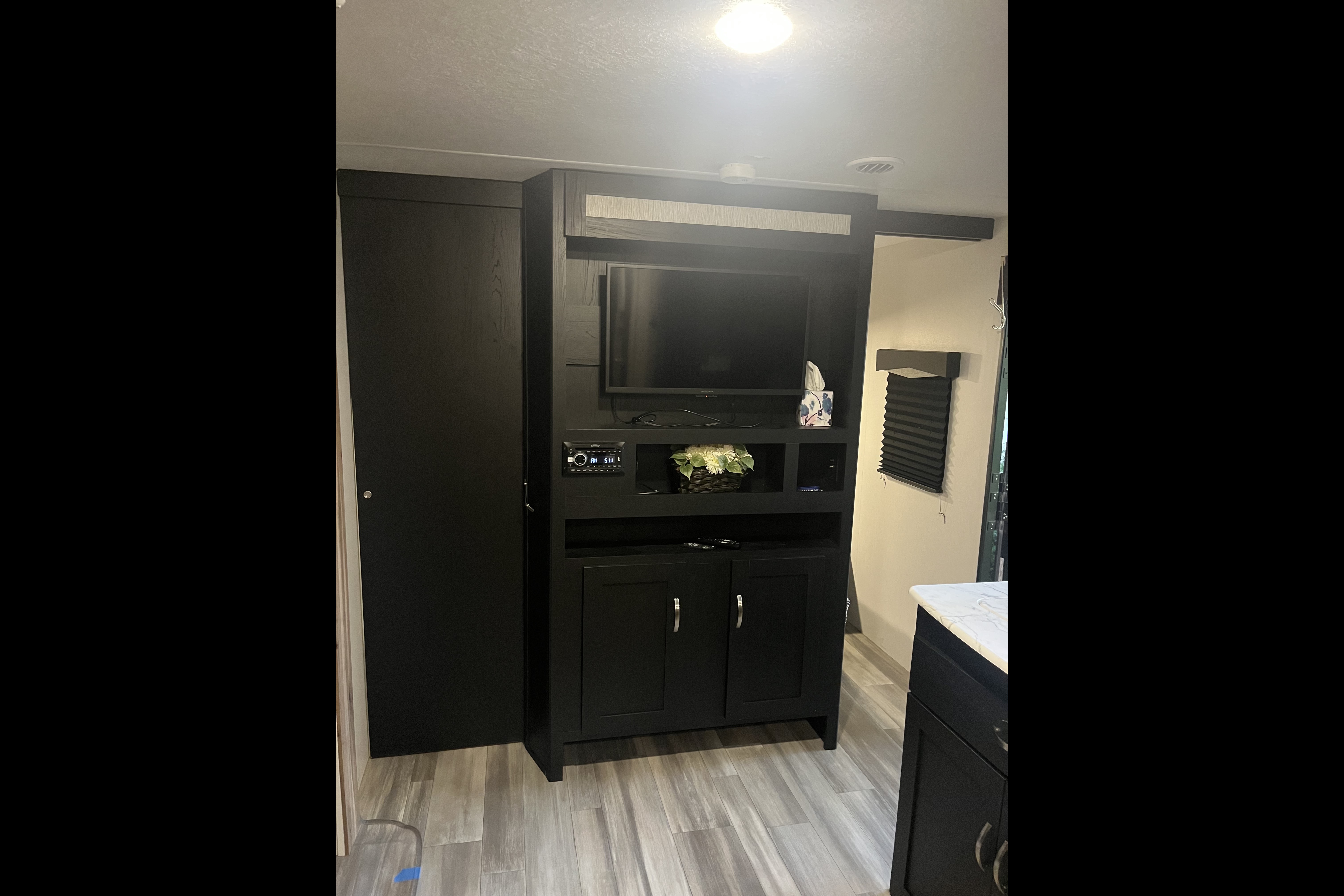 2022 Freedom Express 29SE TT Sleeps up to 10!