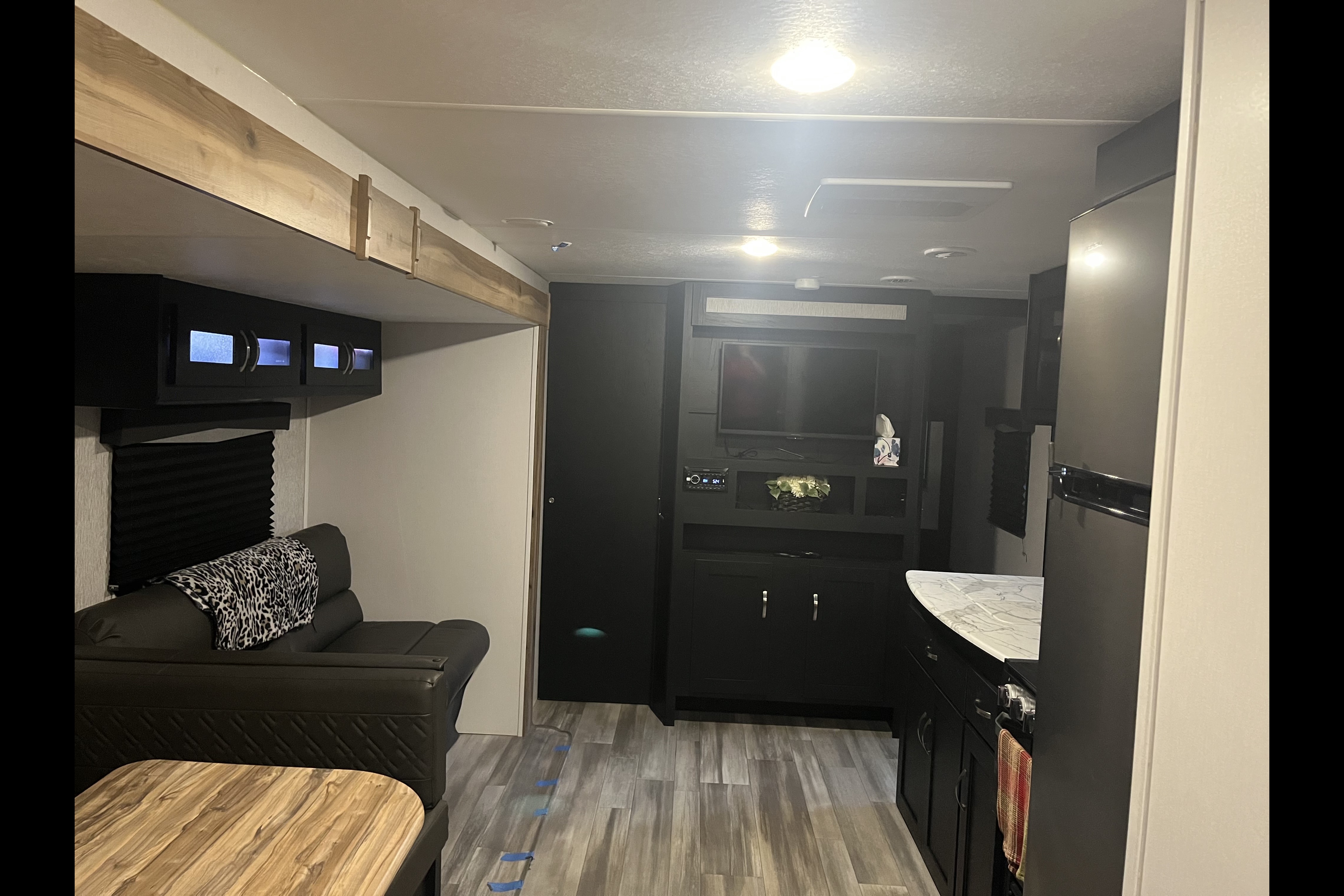 2022 Freedom Express 29SE TT Sleeps up to 10!