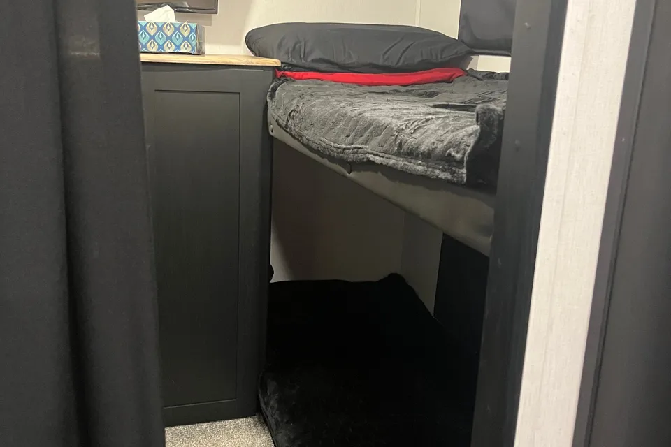 2022 Freedom Express 29SE TT Sleeps up to 10!