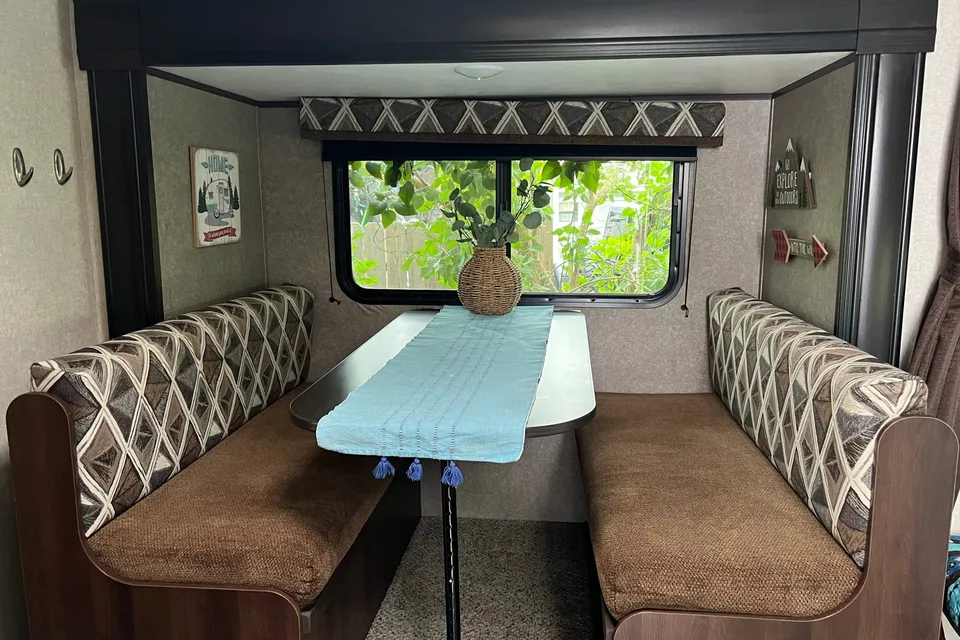 April's Travel Trailer - 10" Serta Memory Foam Queen Mattress
