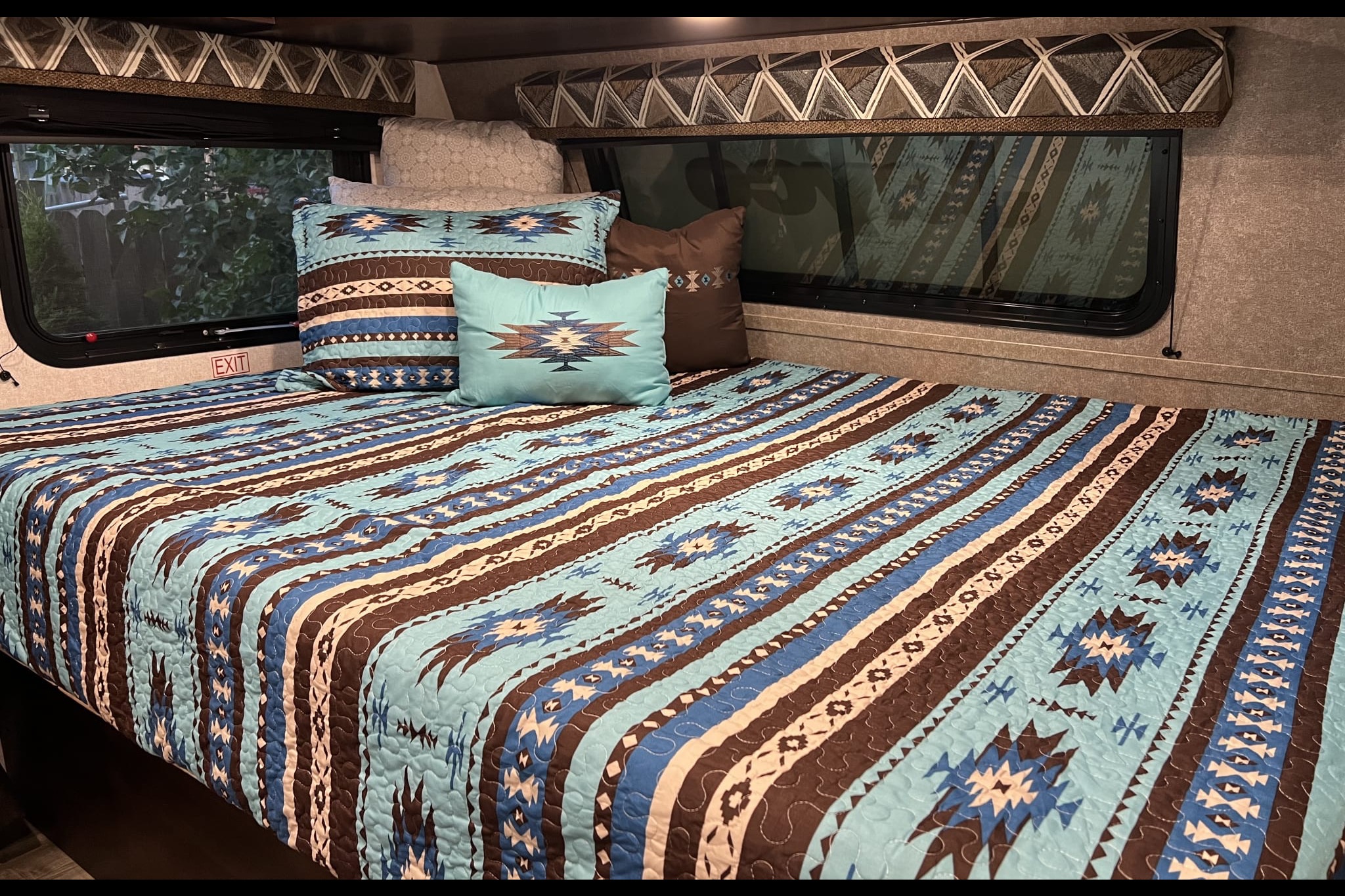 April's Travel Trailer - 10" Serta Memory Foam Queen Mattress