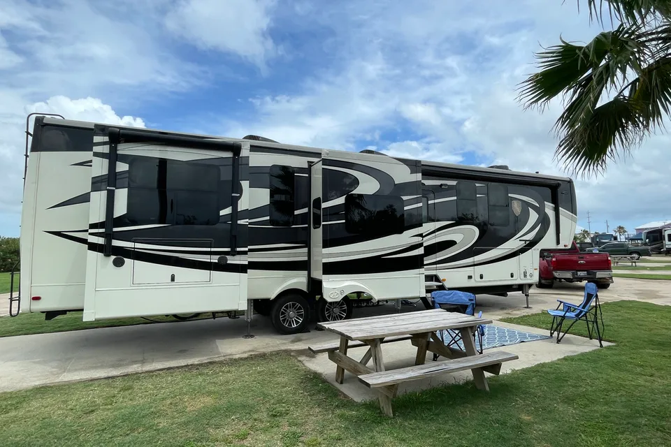 Luxury Family Adventure on Wheels