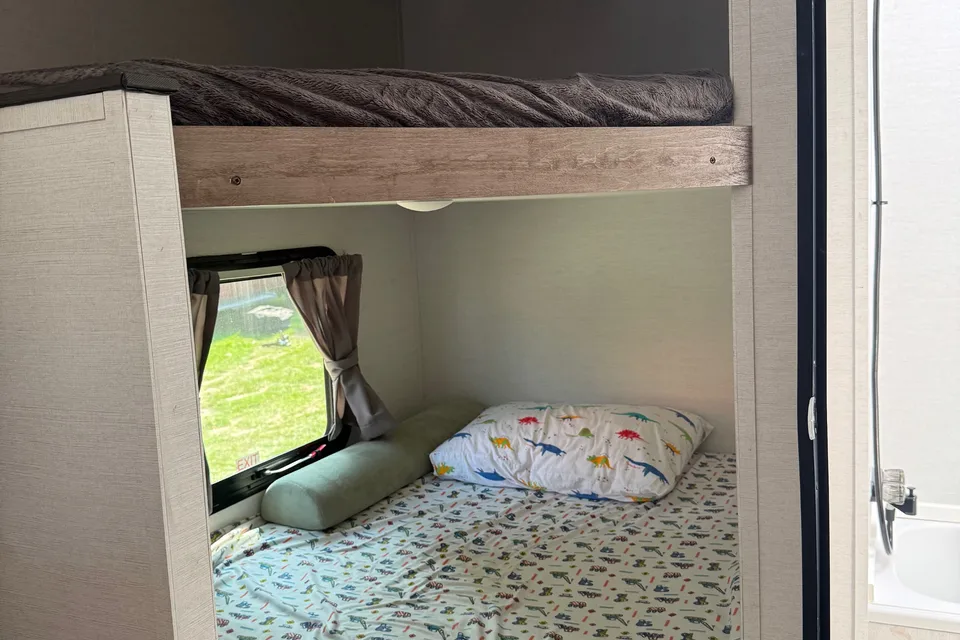 Aiden’s Grand River 25BH Travel Trailer