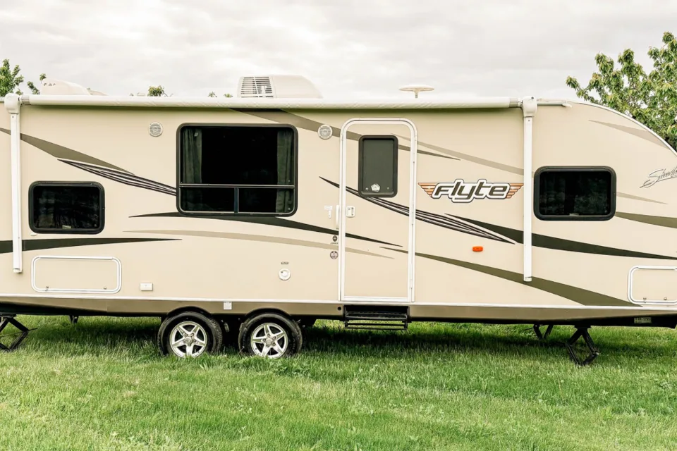 Mikki's Shasta Flyte Trailer