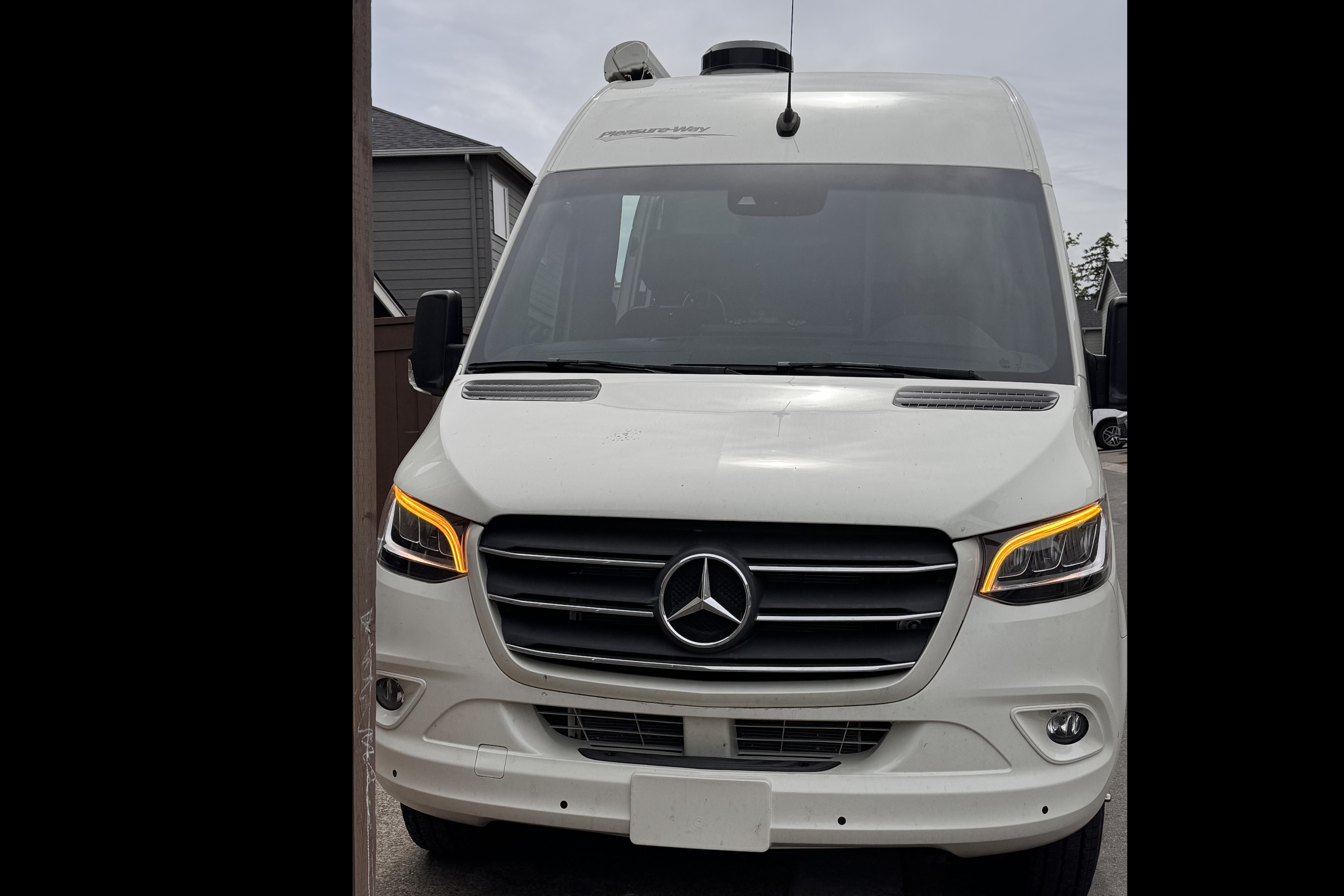 Manikanta's Mercedes-Benz Pleasure Way FL Class B