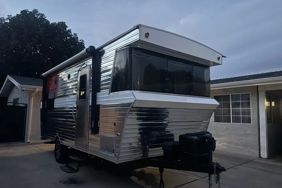 Daniel's Heartland Terry Classic V21 Travel Trailer
