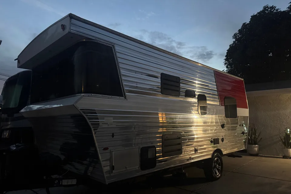 Daniel's Heartland Terry Classic V21 Travel Trailer