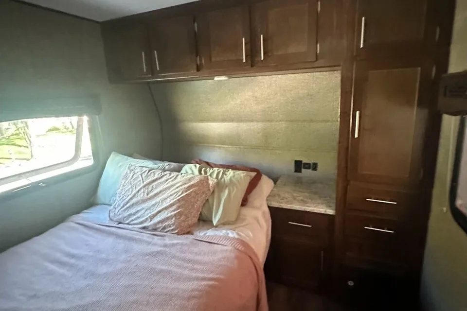 Daniel's Heartland Terry Classic V21 Travel Trailer