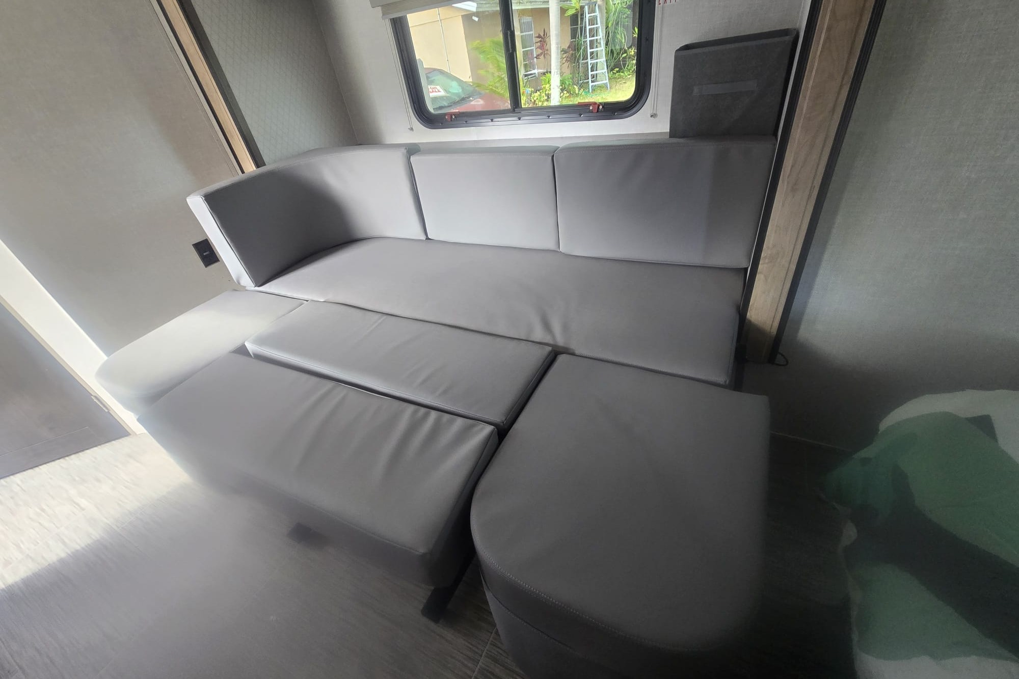 Happy Camper - Forest River NoBo 2020 -Sleeps 4/Newly Upholstered