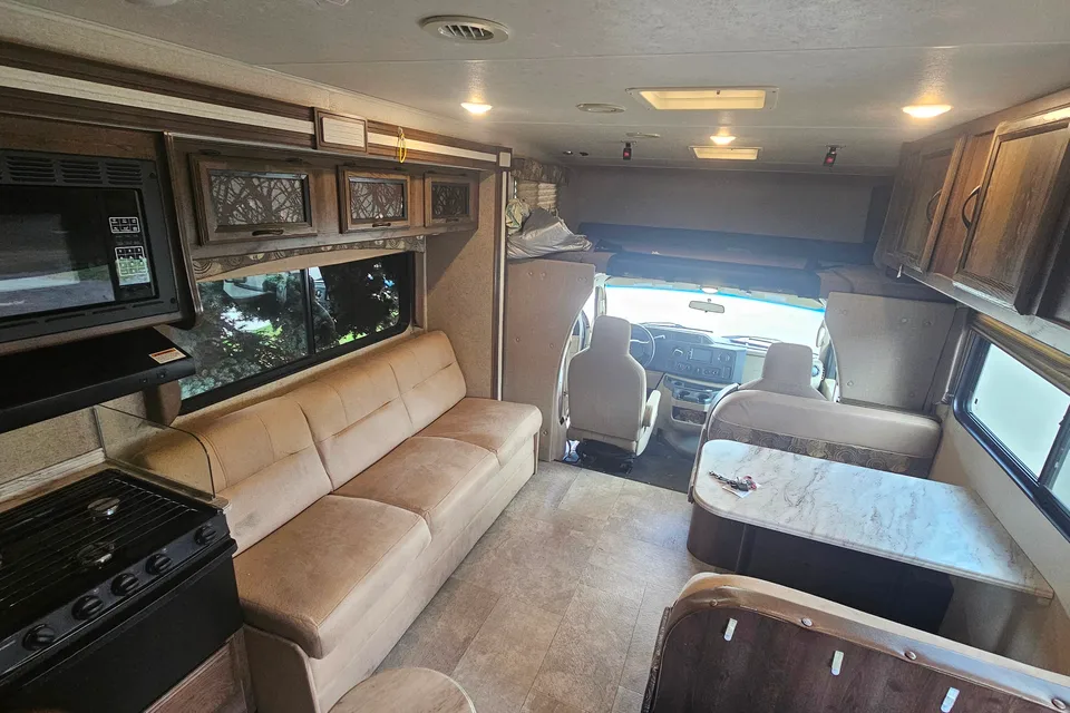 Coachmen Freelander Class C