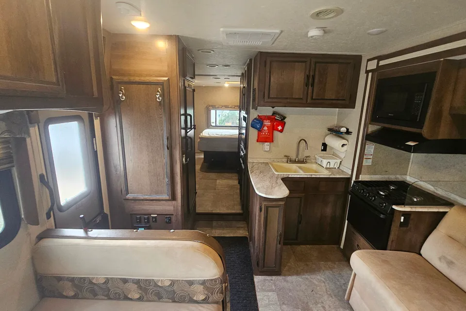 Coachmen Freelander Class C