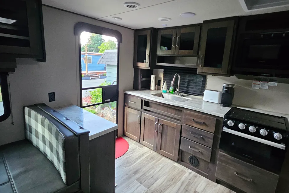 Minky and Mulani's Grand Design Transcend Xplor Travel Trailer