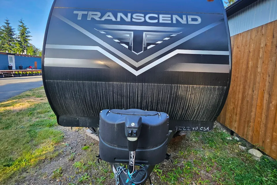 Minky and Mulani's Grand Design Transcend Xplor Travel Trailer