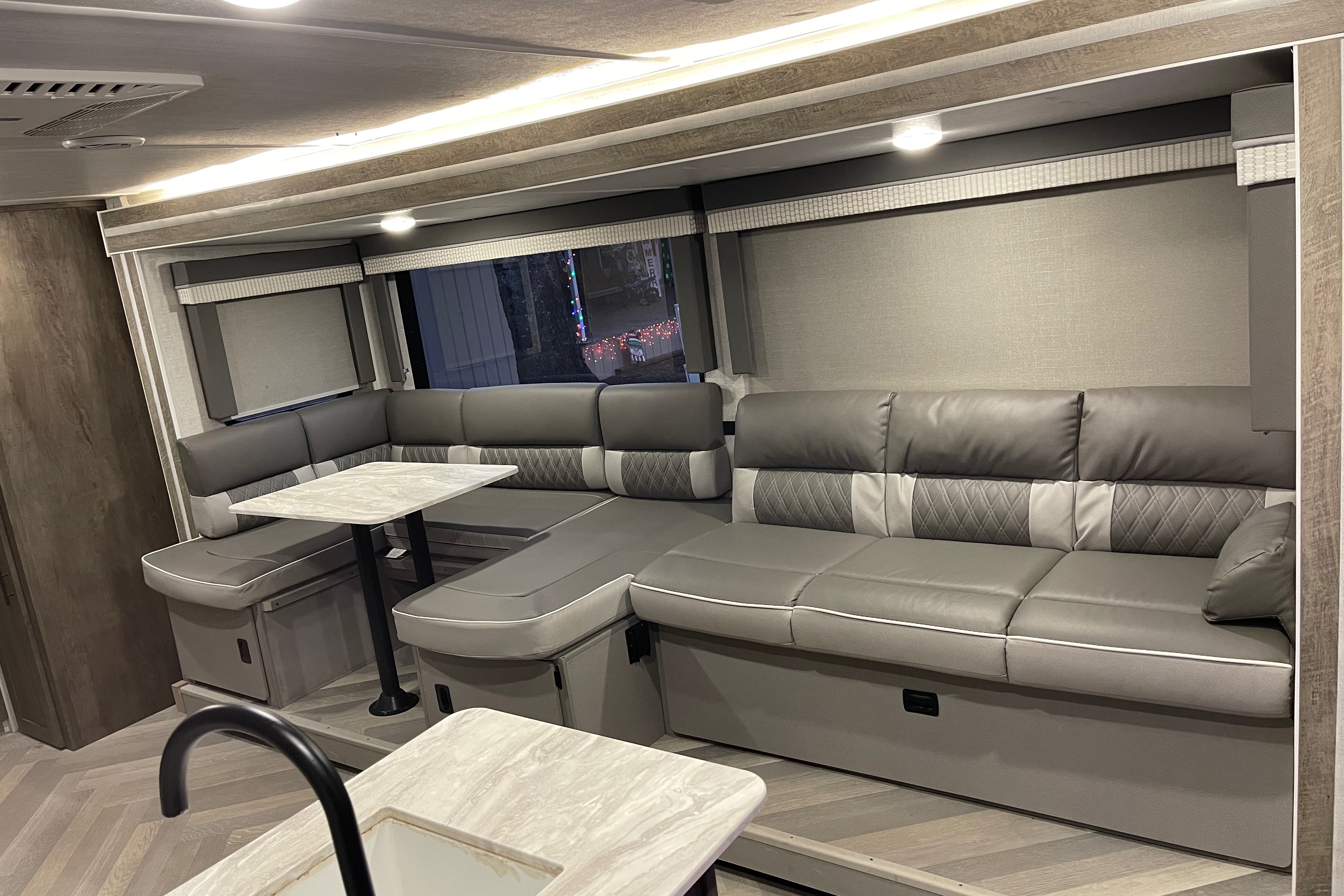 Noble's Forest River Wildwood x-lite Travel Trailer