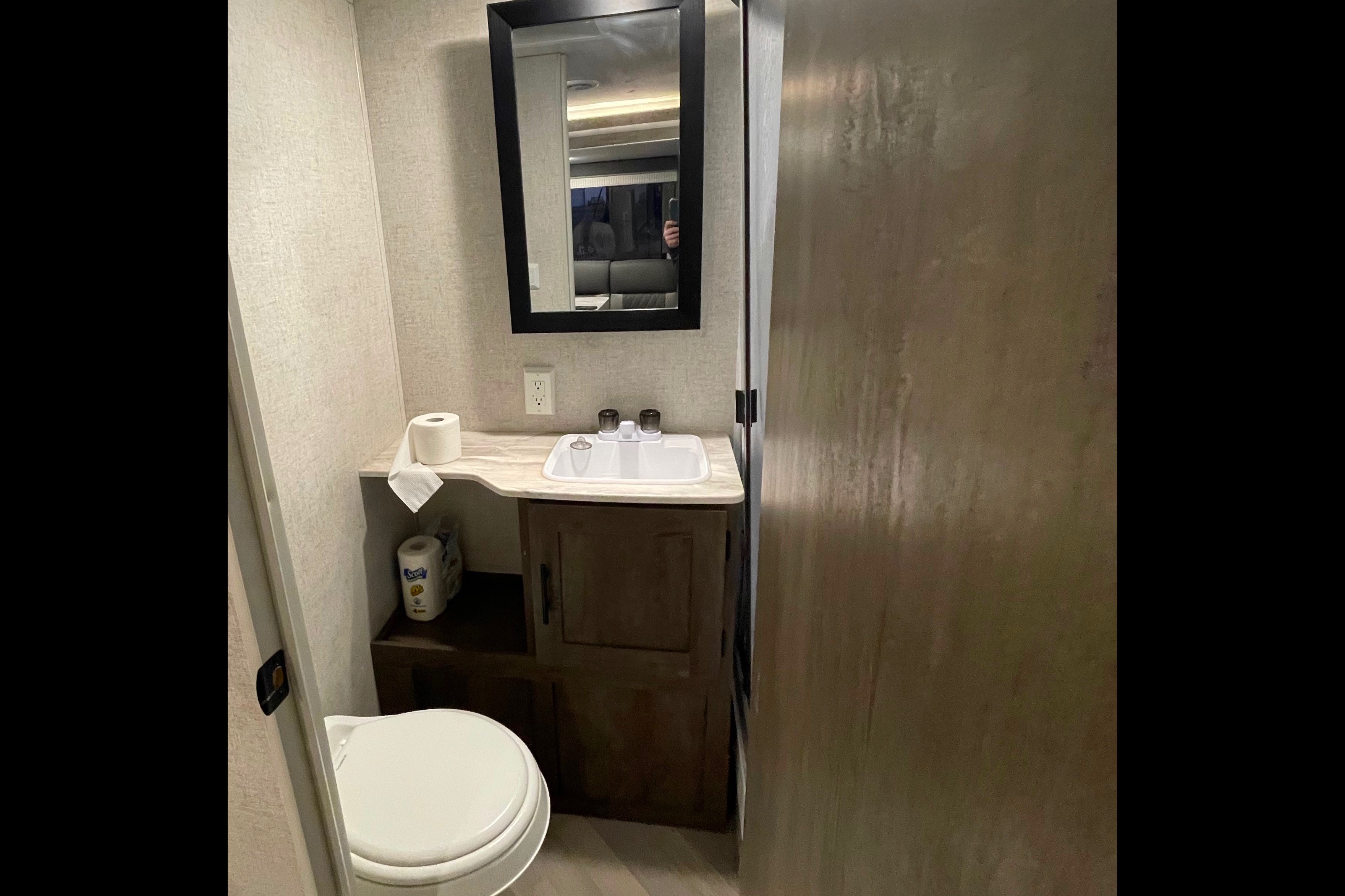 Noble's Forest River Wildwood x-lite Travel Trailer