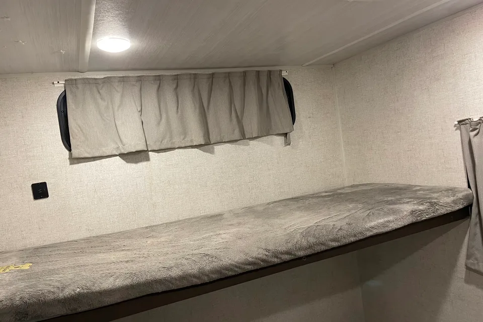 Noble's Forest River Wildwood x-lite Travel Trailer