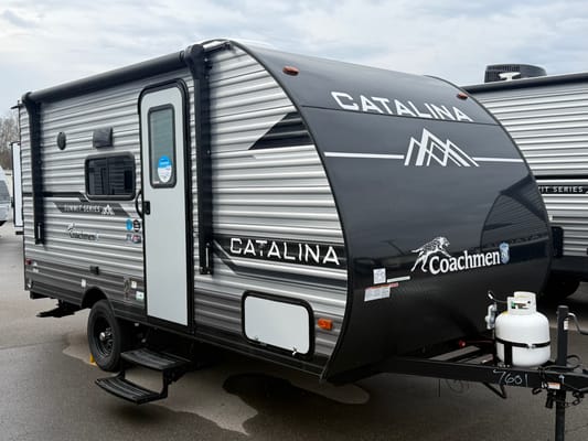 Bryan's Coachmen Catalina Summit Series 7 164bhx Travel Trailer
