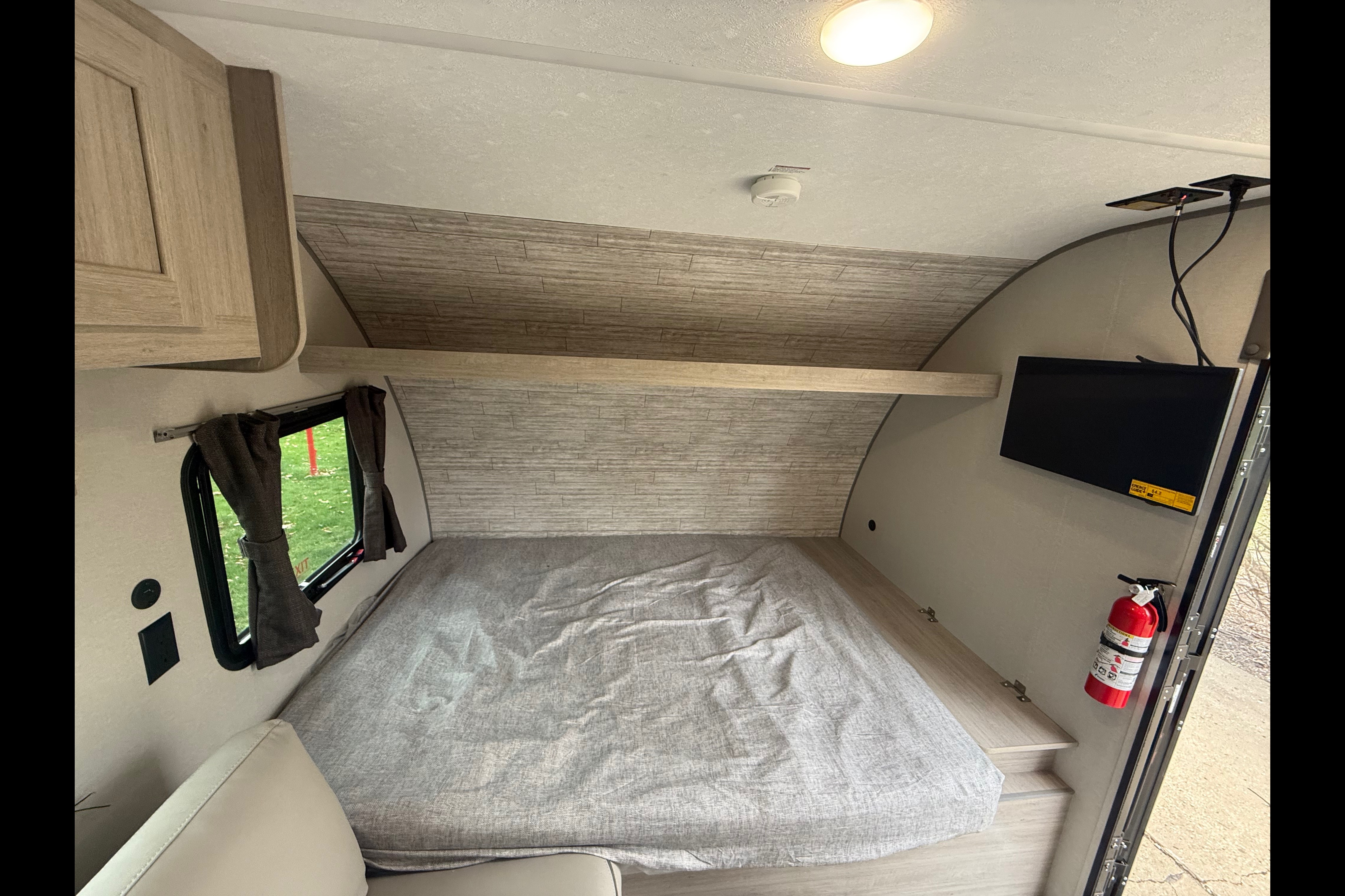 Bryan's Coachmen Catalina Summit Series 7 164bhx Travel Trailer