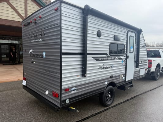 Bryan's Coachmen Catalina Summit Series 7 164bhx Travel Trailer