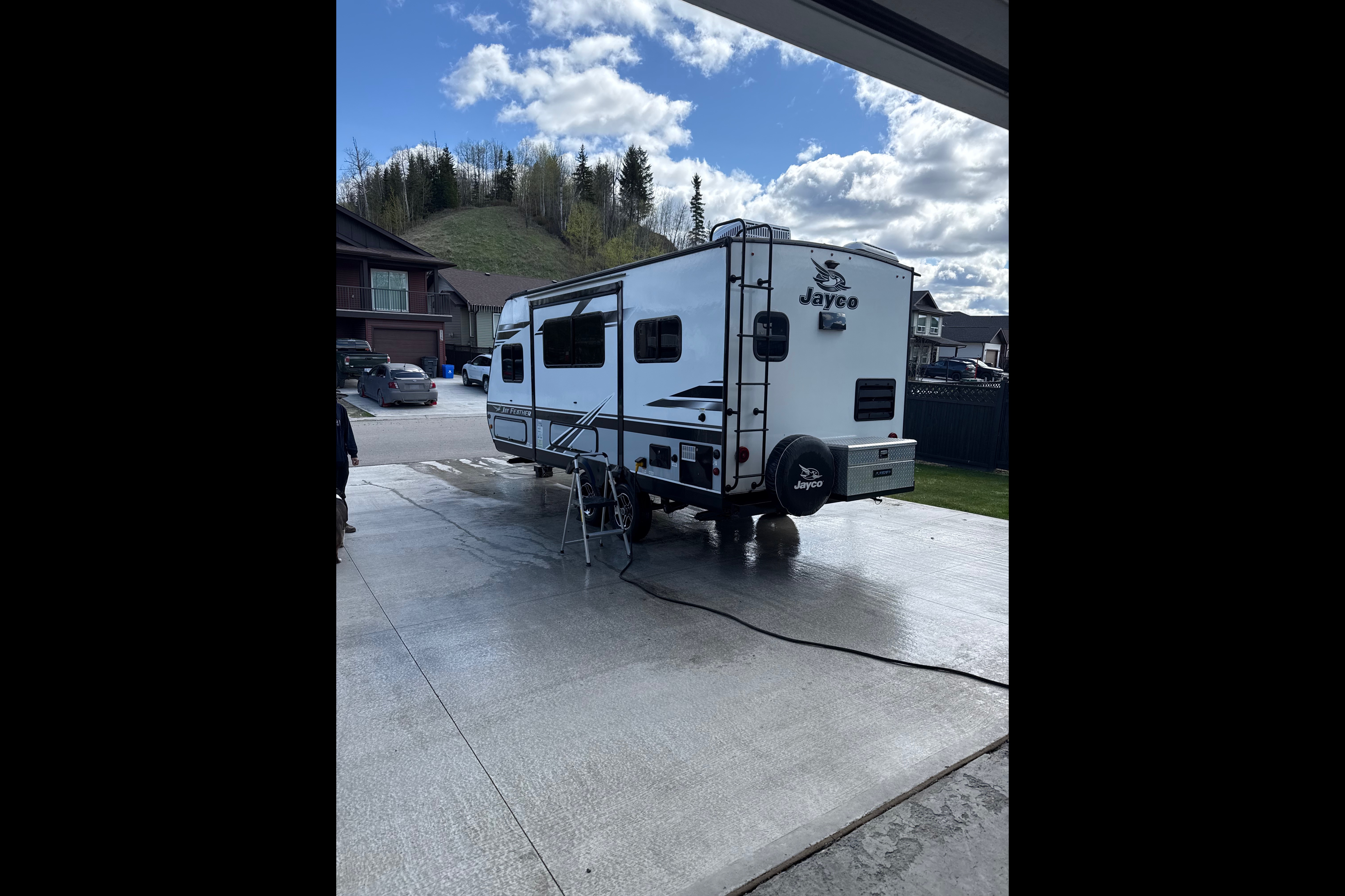 Cabin on wheels