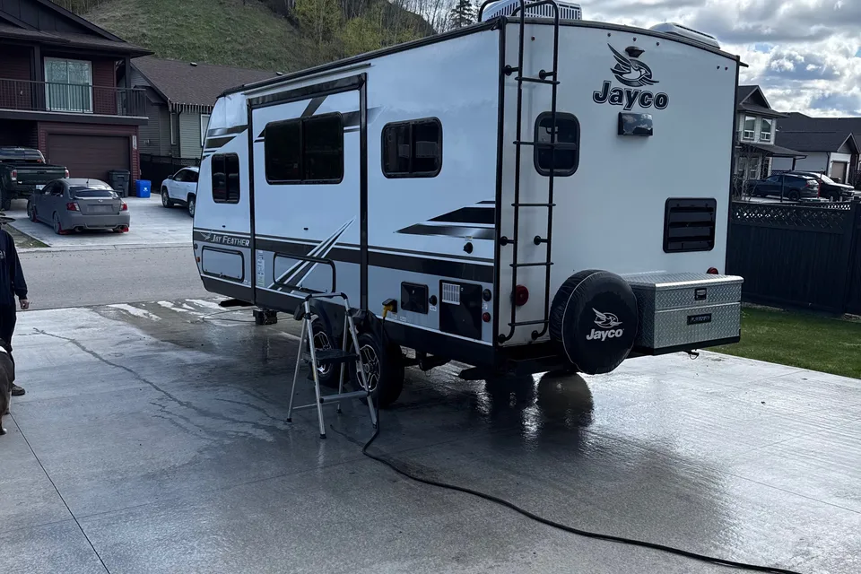 Cabin on wheels