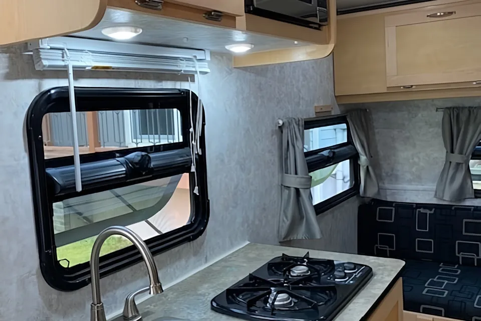 Easy Tow Prolite Evasion 16 Travel Trailer
