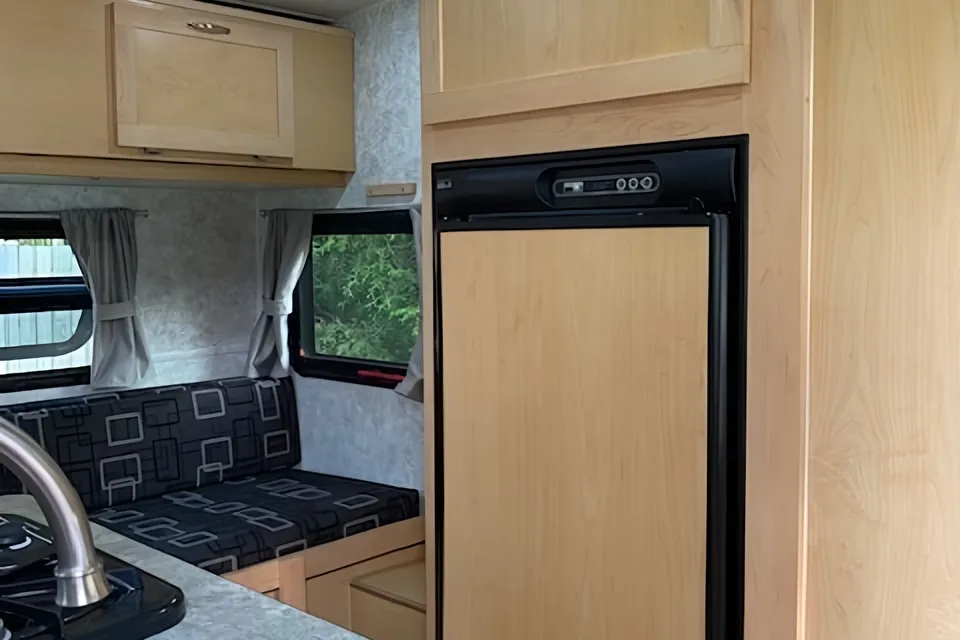 Easy Tow Prolite Evasion 16 Travel Trailer