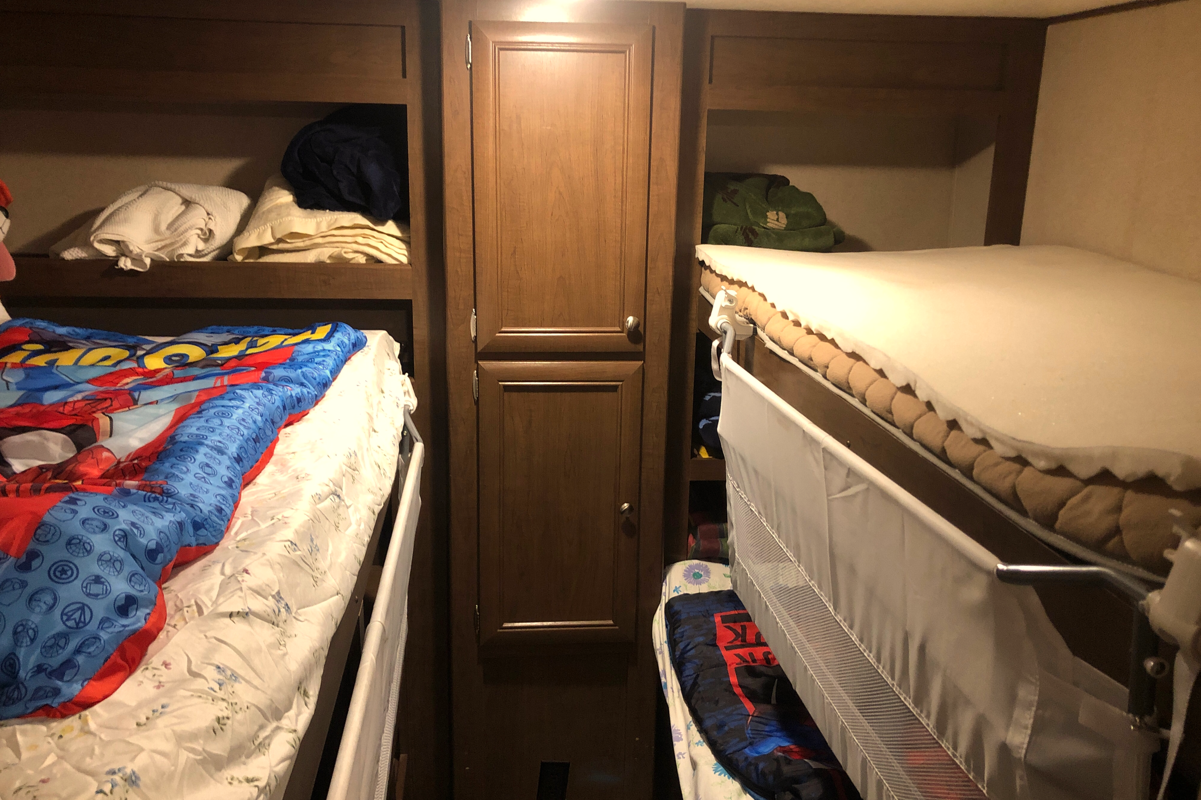 2016 Shasta Flyte 3150k Bunk Model