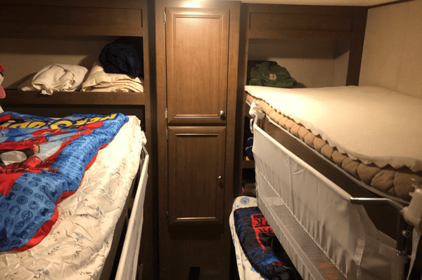 2016 Shasta Flyte 3150k Bunk Model