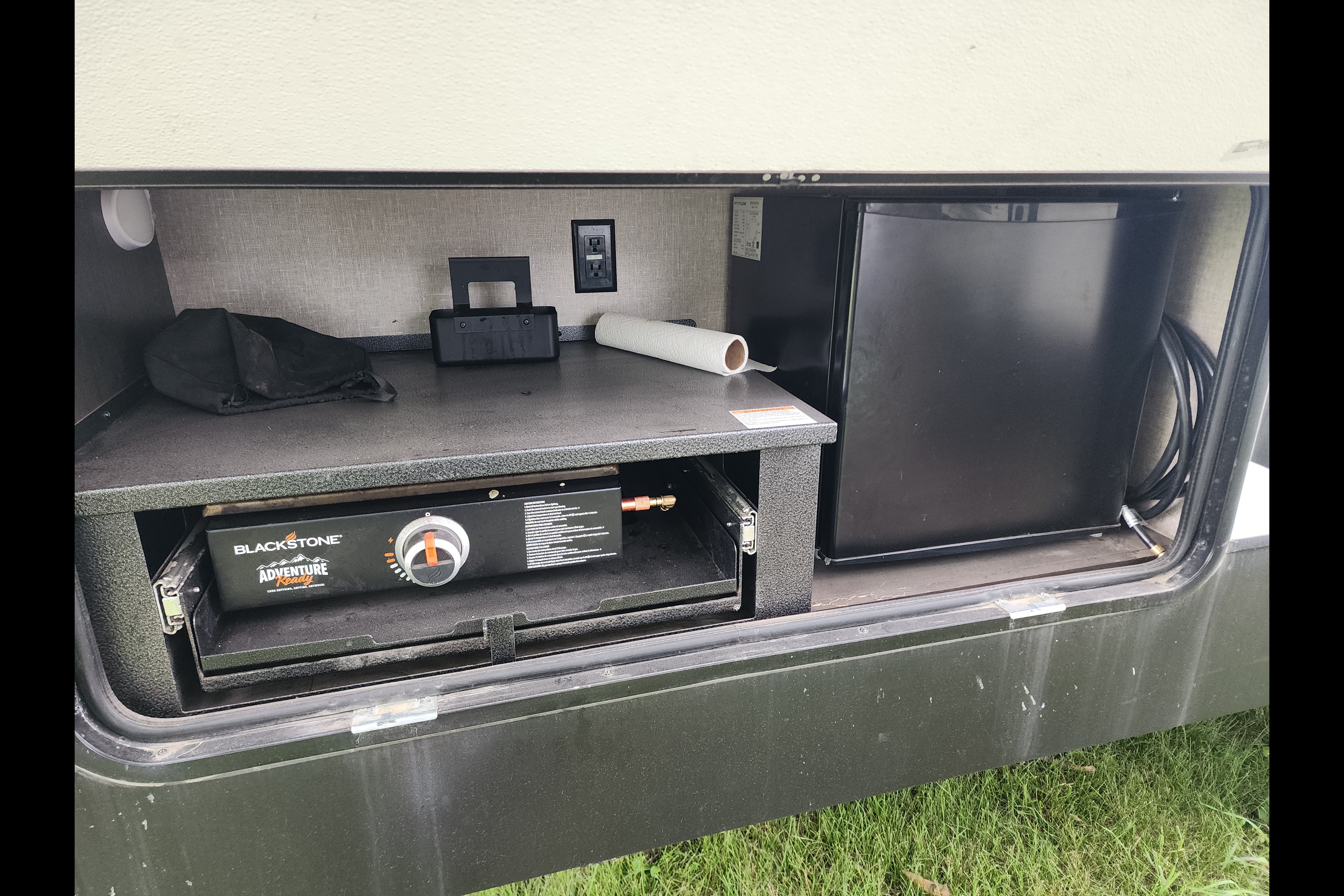 Corey's 2022cGrand Design 28 BH Fifth Wheel
