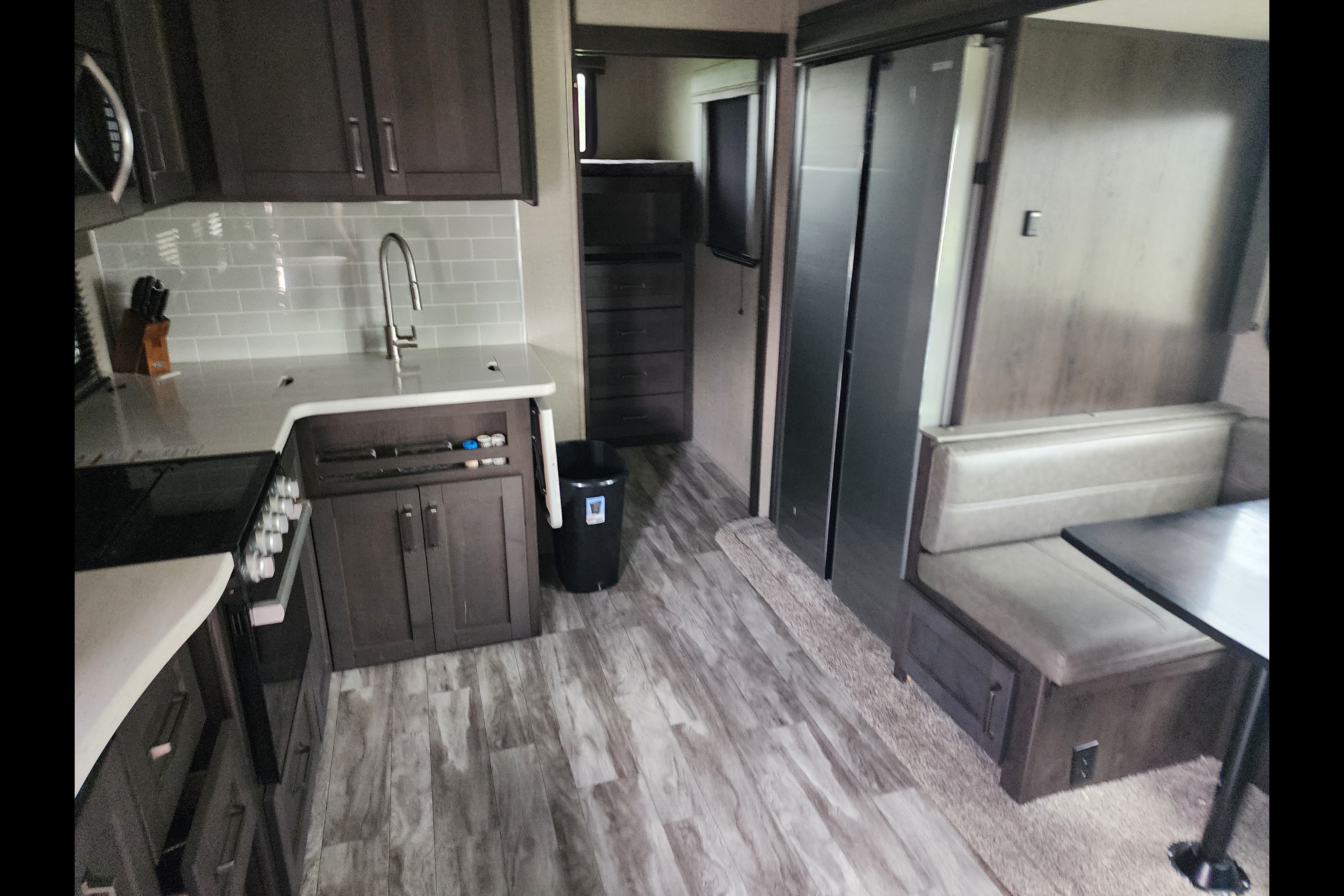 Corey's 2022cGrand Design 28 BH Fifth Wheel