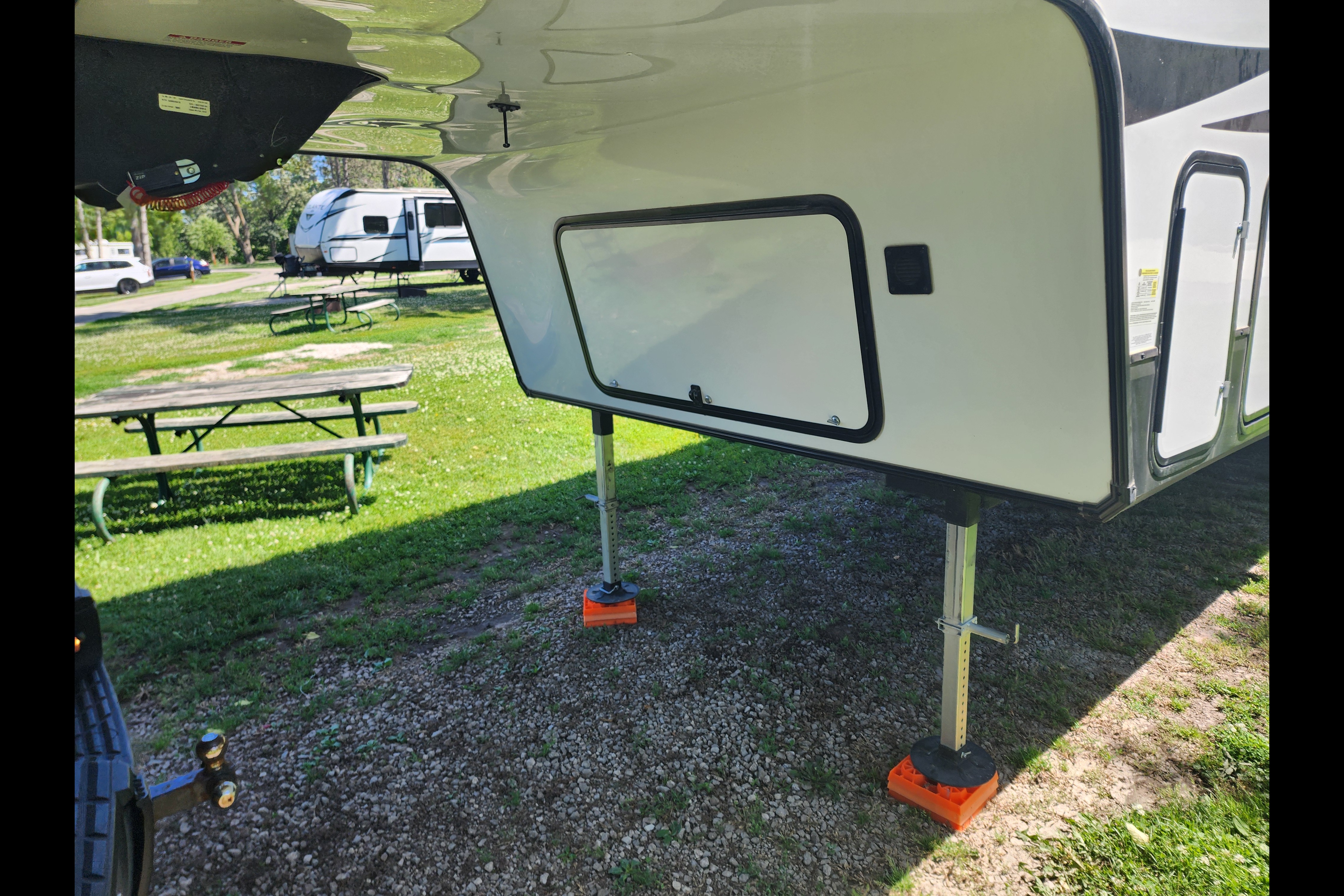 Corey's 2022cGrand Design 28 BH Fifth Wheel