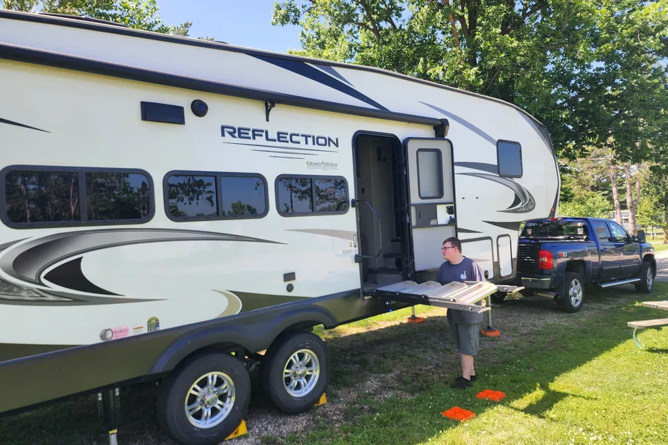 Corey's 2022cGrand Design 28 BH Fifth Wheel