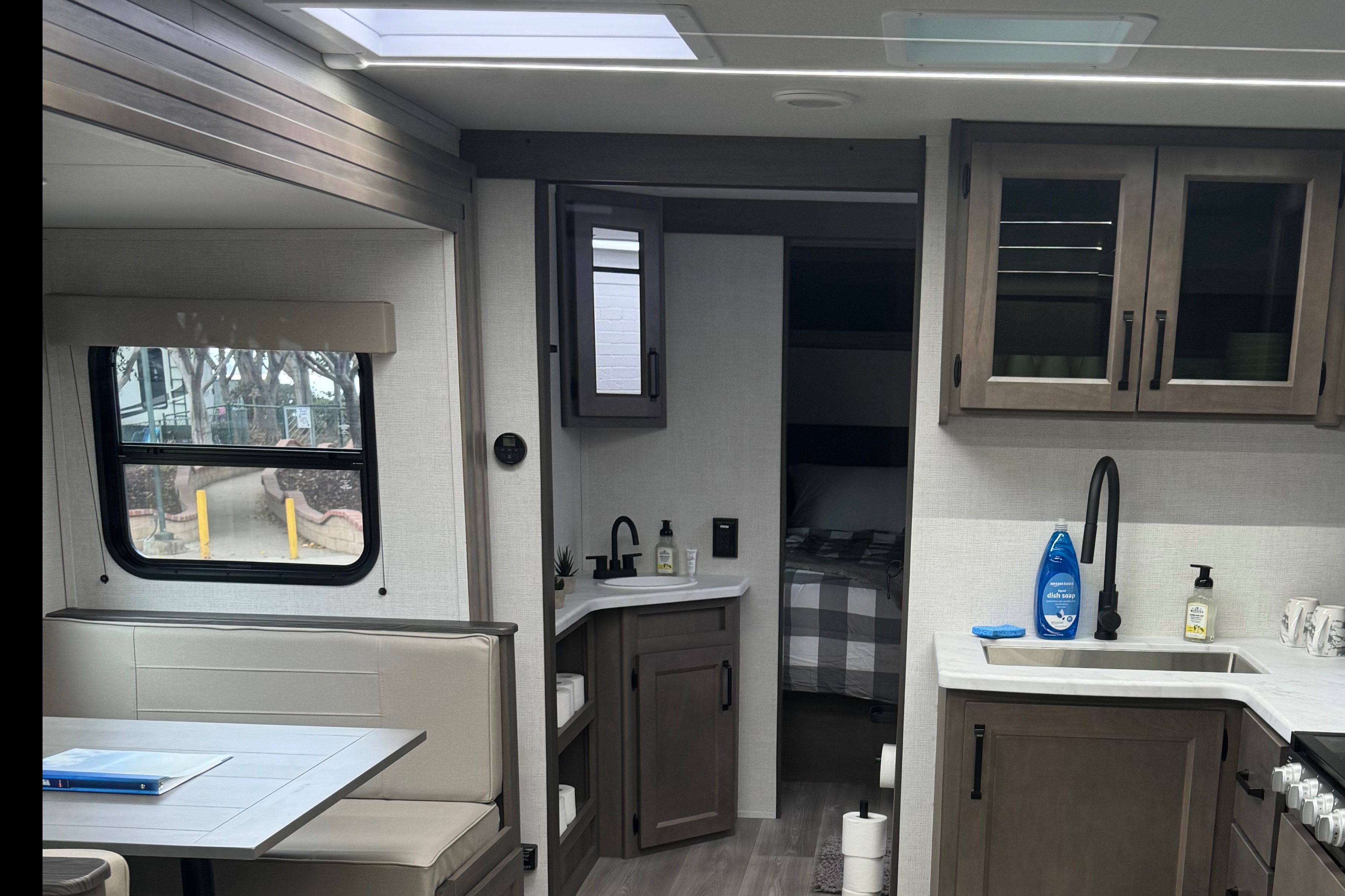 2024 Transcend Travel Trailer Ft.2 Bathrooms!
