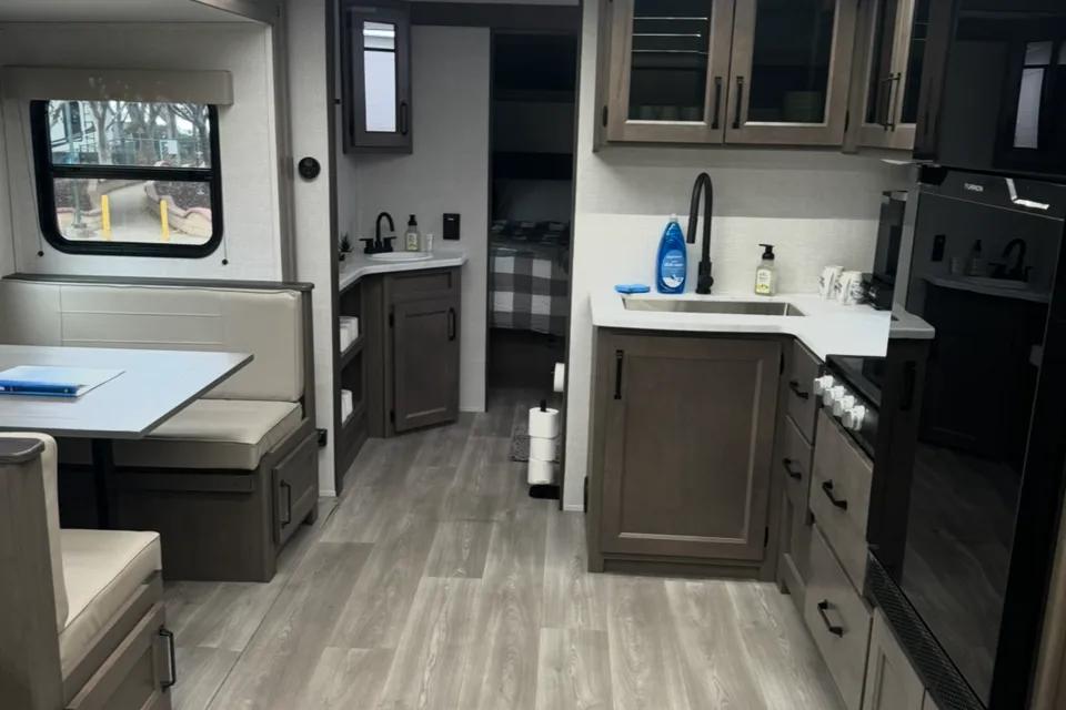 2024 Transcend Travel Trailer Ft.2 Bathrooms!