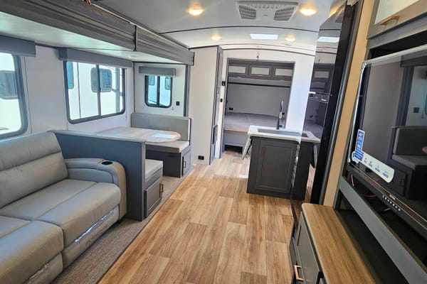 Family Keystone 290BHSWE Travel Trailer