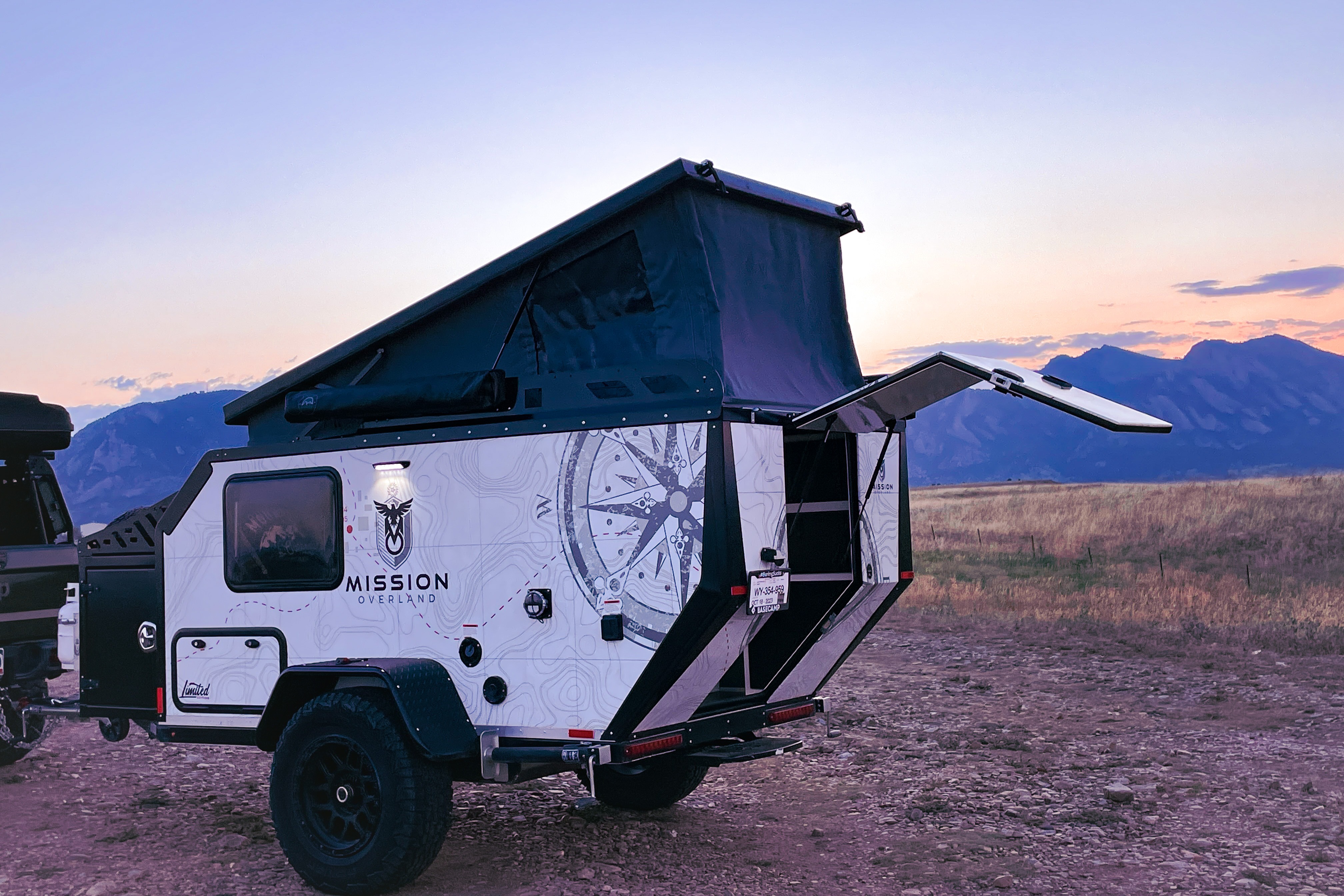 2022 Mission Overland Summit – Go-Anywhere Off-Grid Camper