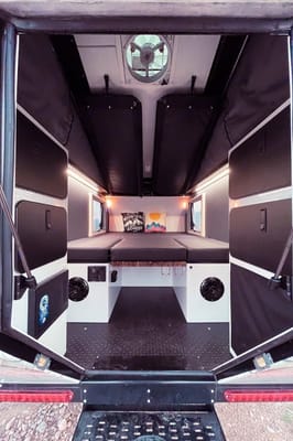 2022 Mission Overland Summit – Go-Anywhere Off-Grid Camper