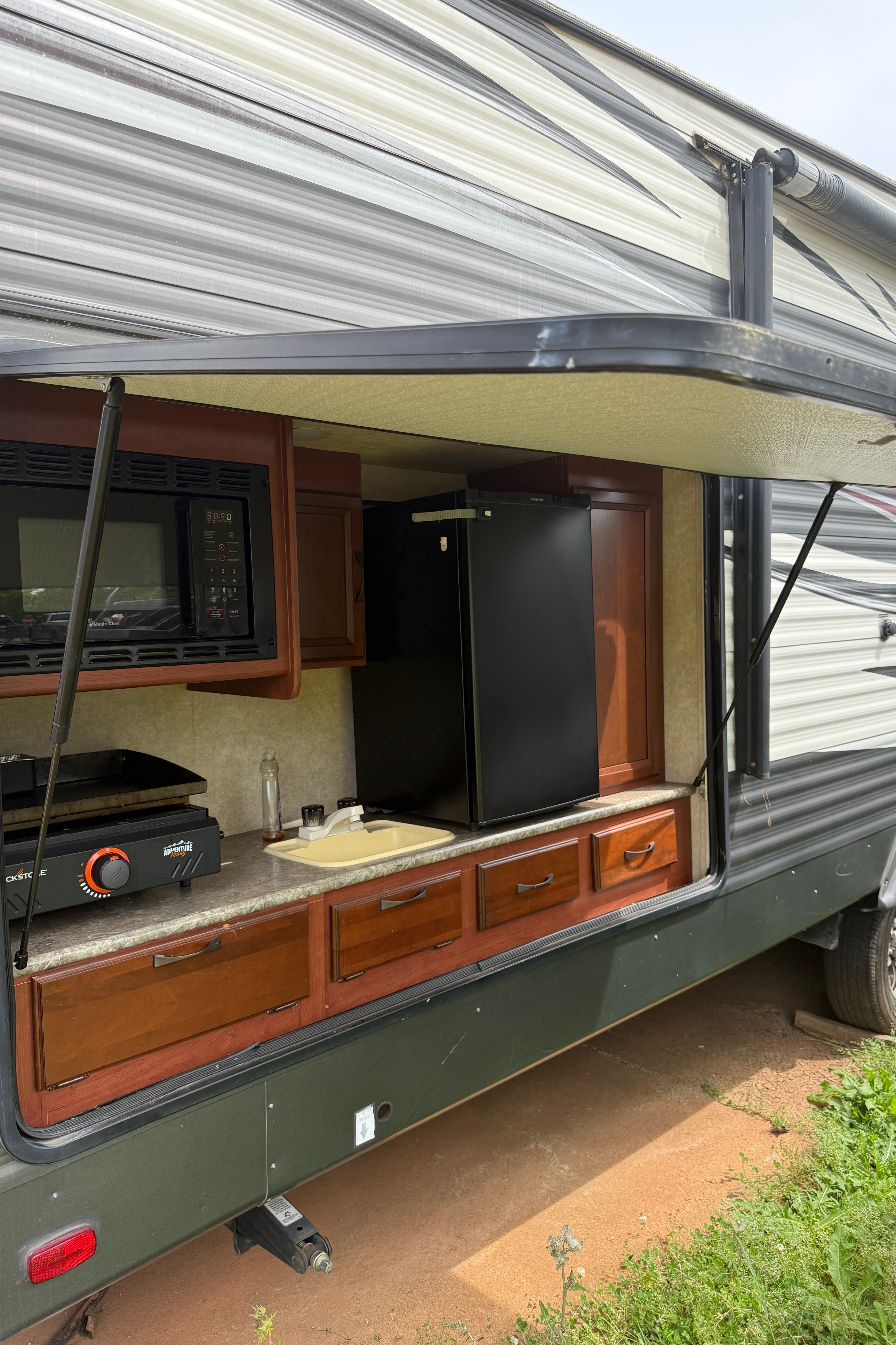 Shane's Palomino Puma Fifth Wheel
