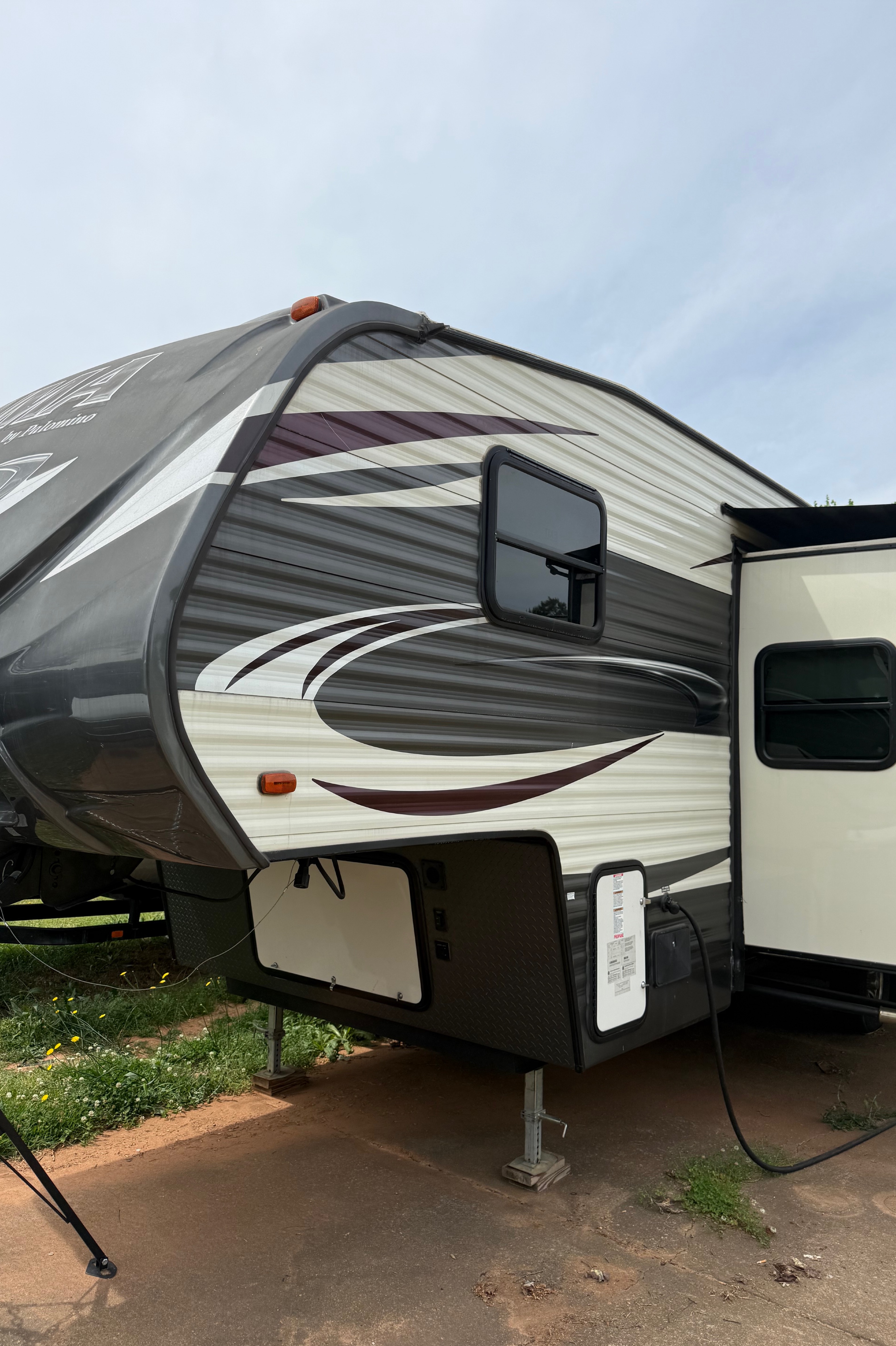 Shane's Palomino Puma Fifth Wheel