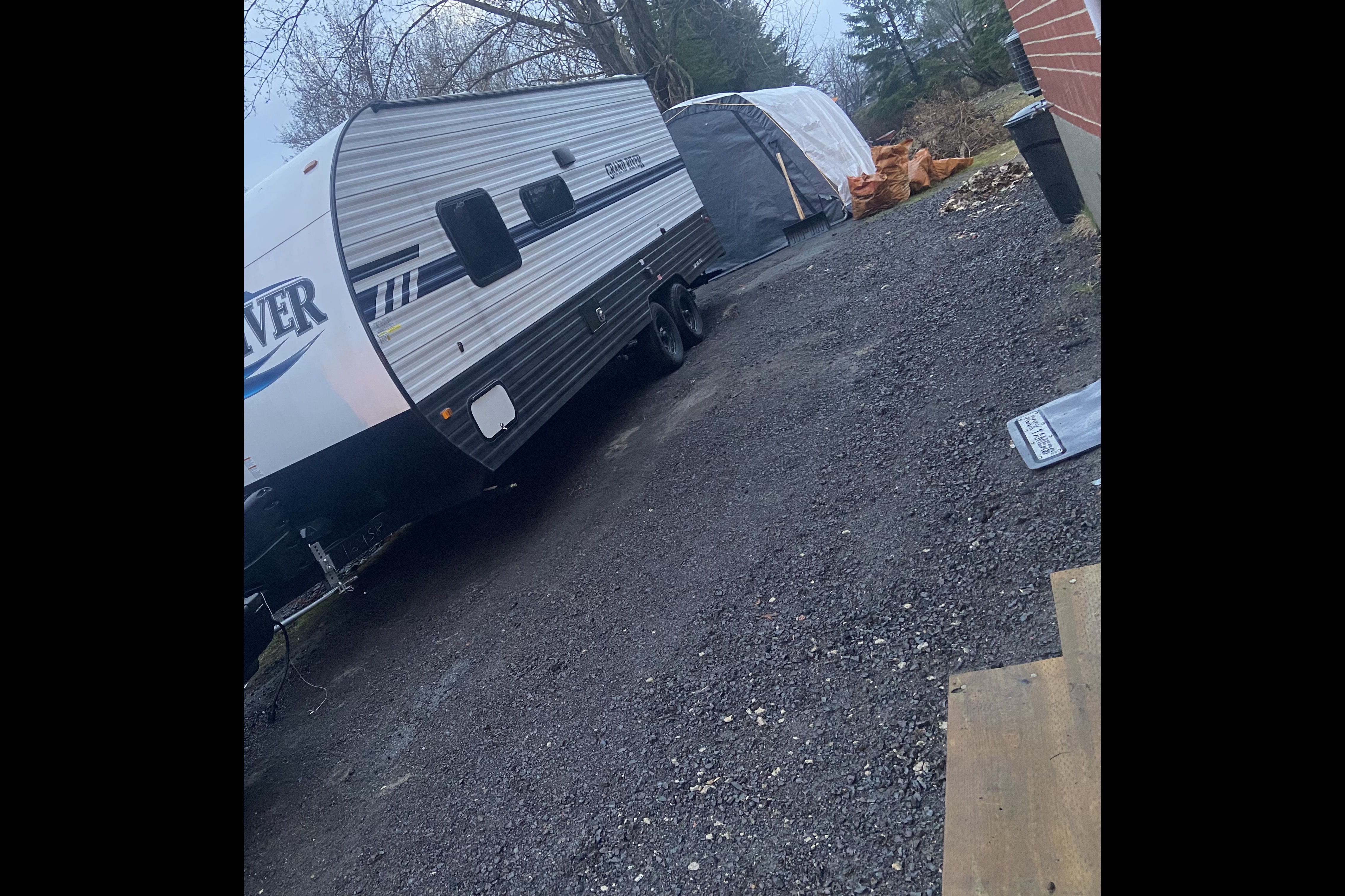 C & A GrandRiver 25BH Travel Trailer