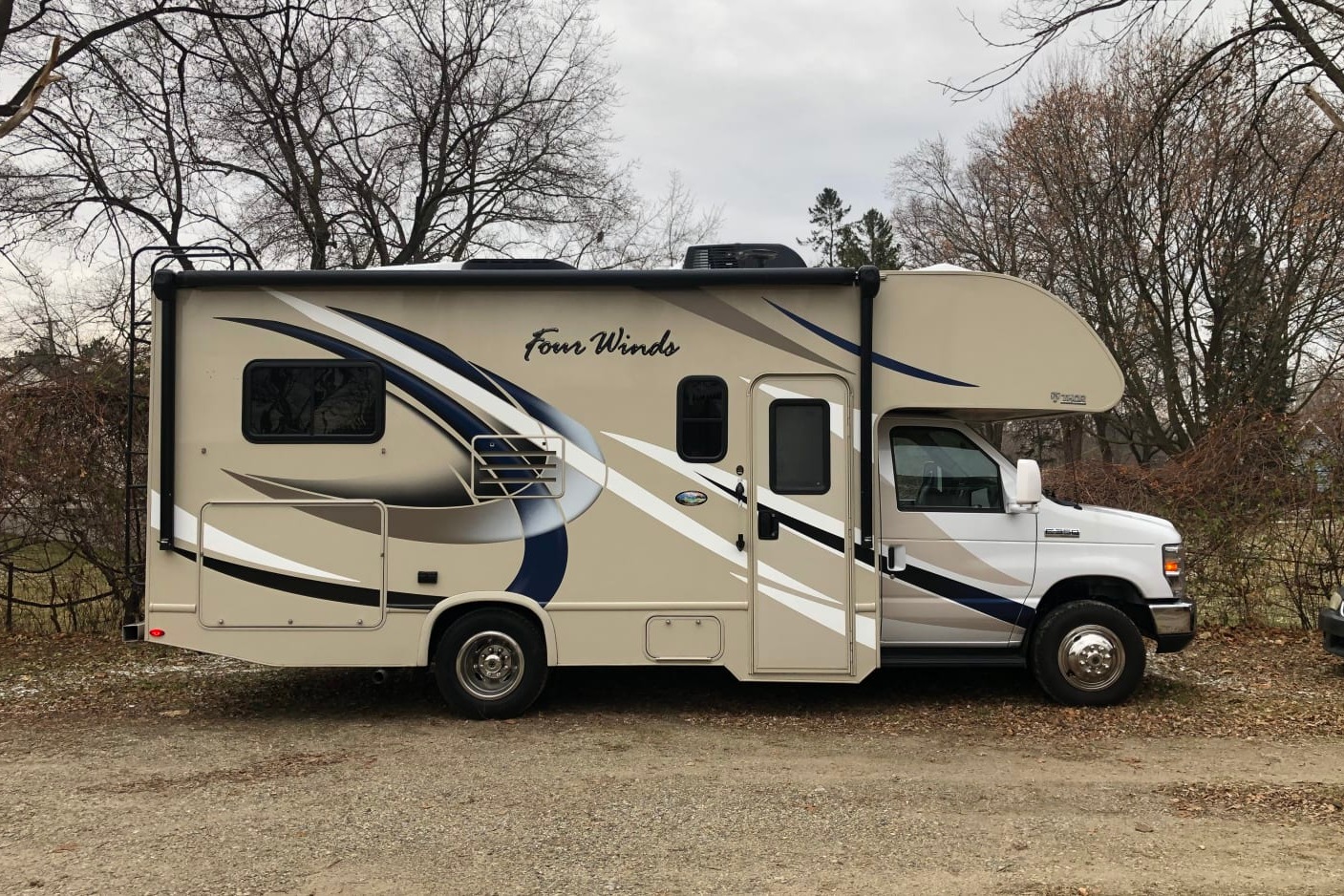 John's Thor Motor Coach Four Winds 22E