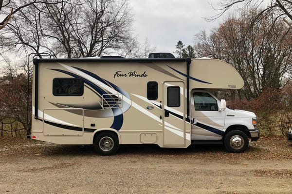 John's Thor Motor Coach Four Winds 22E