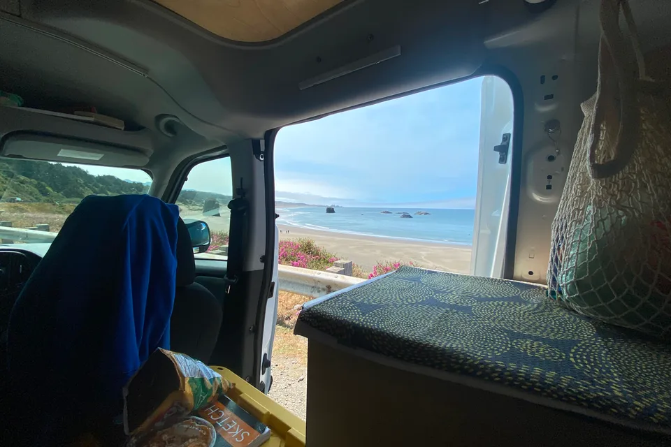 Santa Cruz Camper Van! Fully Stocked & Cozy Adventures w/ "Sampaio!" 