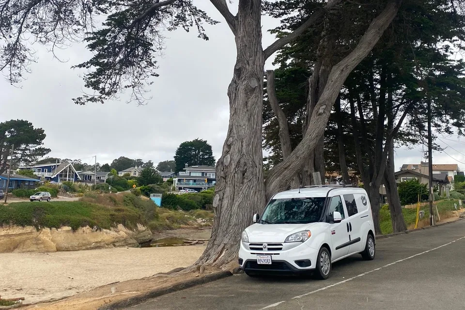 Santa Cruz Camper Van! Fully Stocked & Cozy Adventures w/ "Sampaio!" 