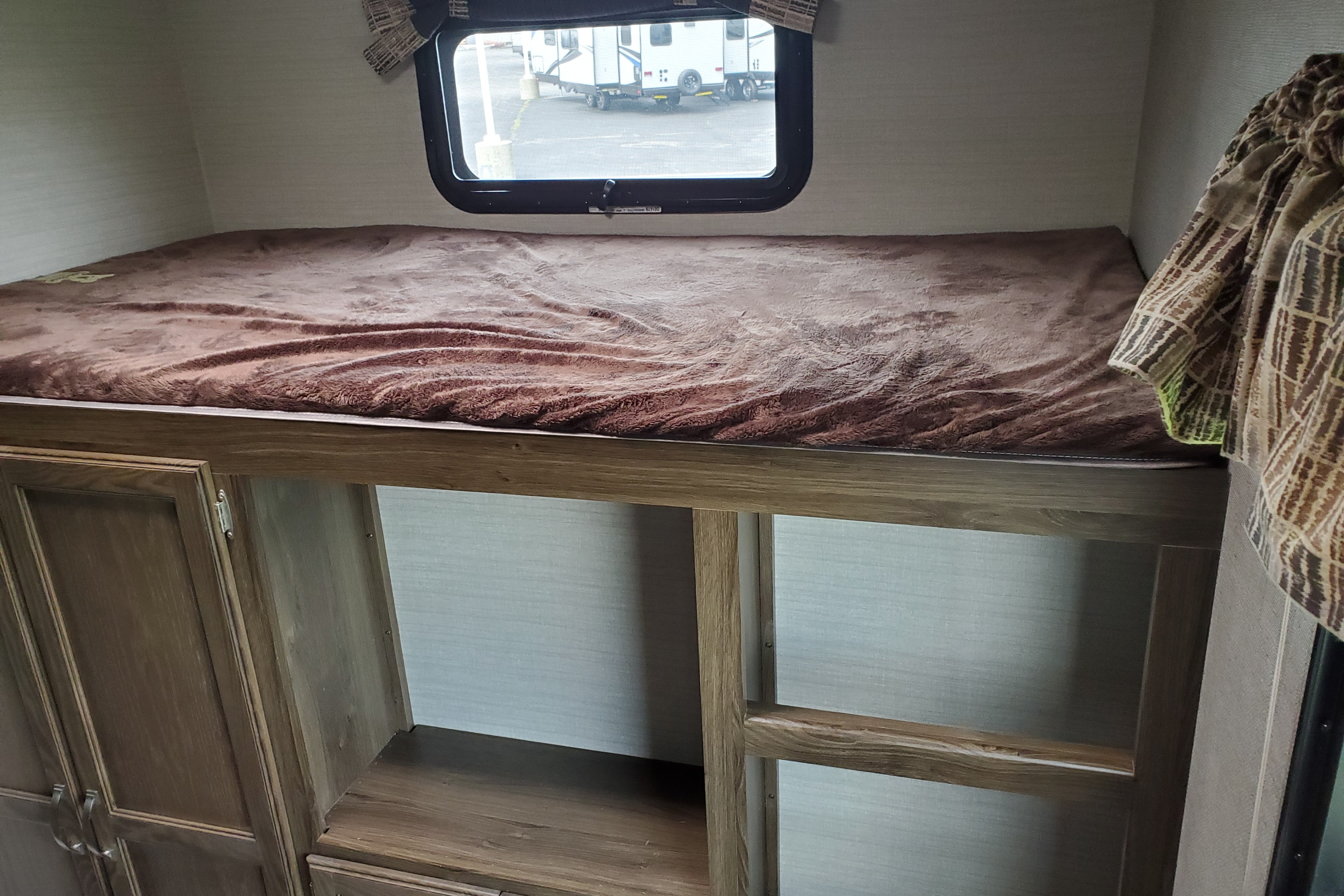 Chris's Keystone Bullet Premier 31BKPR Travel Trailer