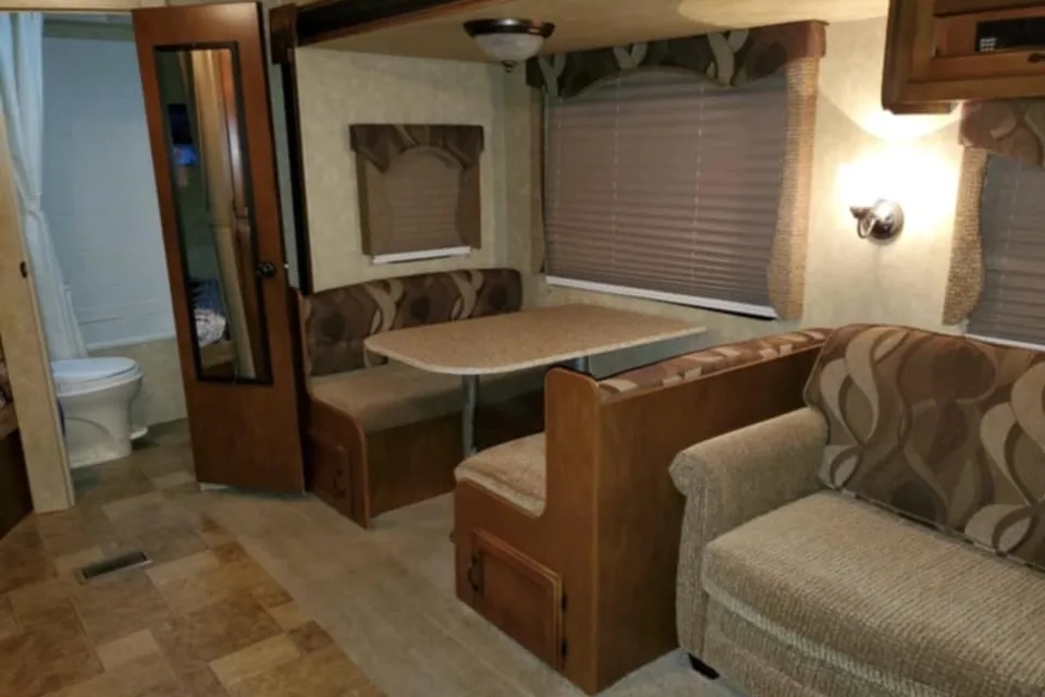Dave's Coachmen Catalina 28 bhs Travel Trailer